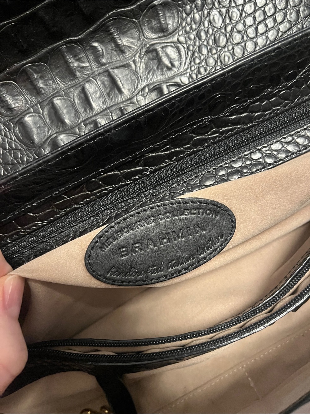 Vintage Black Dayan Melbourne Croc-Embossed Satchel East West Bag/ Gold Lock - Picture 7 of 10